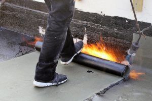 מתחת לגג יבש - איך לבחור חברה מומלצת לאיטום גגות